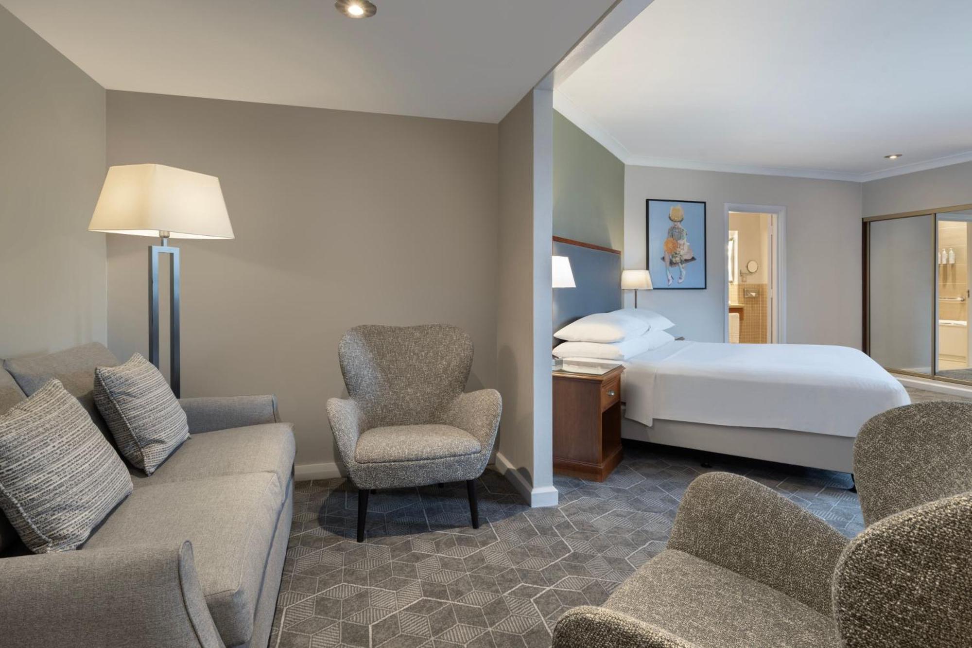 Delta Hotels By Marriott Waltham Abbey Eksteriør billede