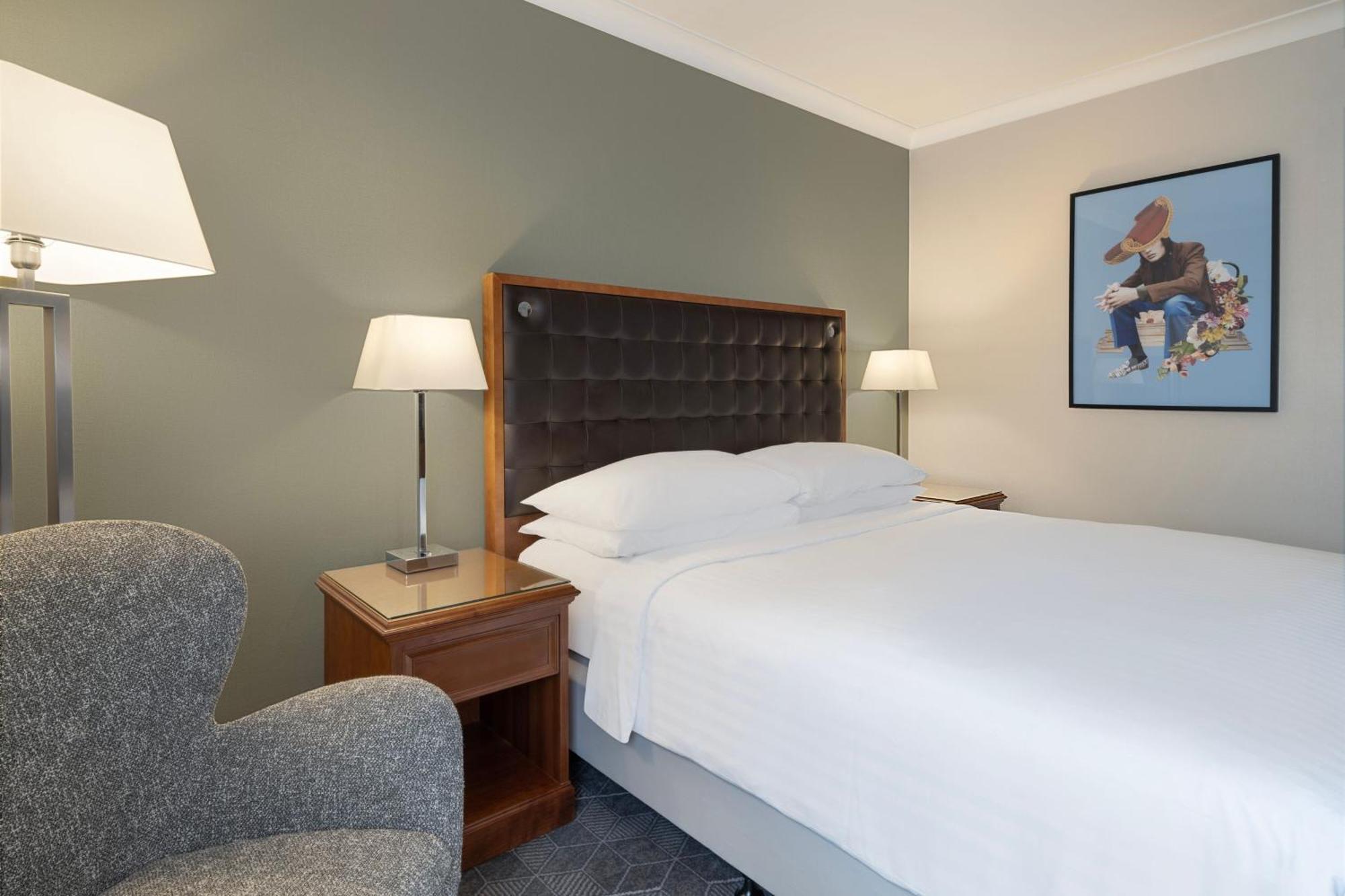 Delta Hotels By Marriott Waltham Abbey Eksteriør billede