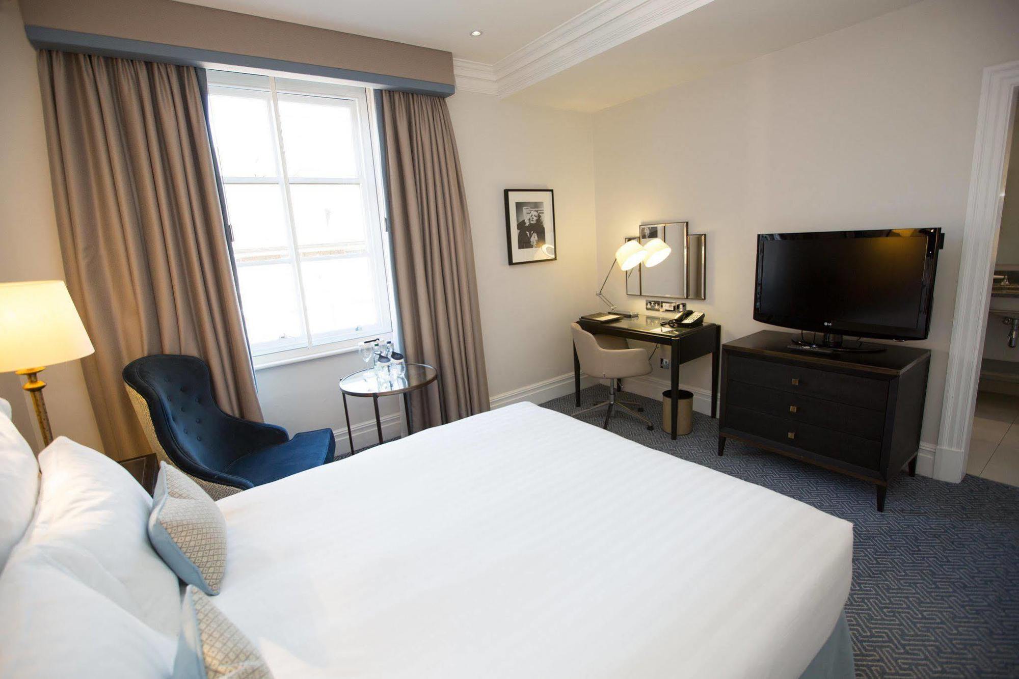 Delta Hotels By Marriott Waltham Abbey Eksteriør billede